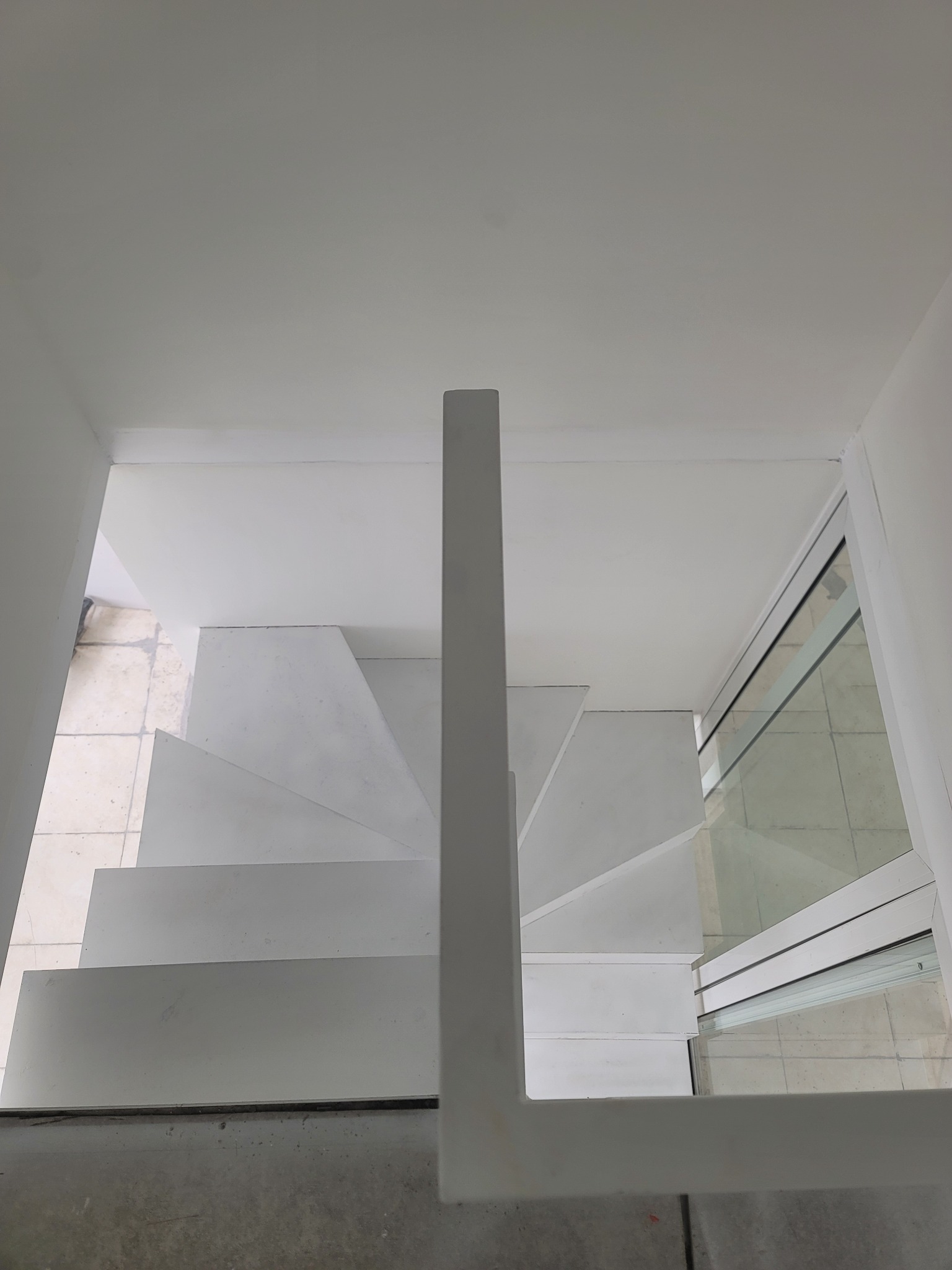 FLC Mỹ Đình — gác lửng và cầu thang hoàn thiện